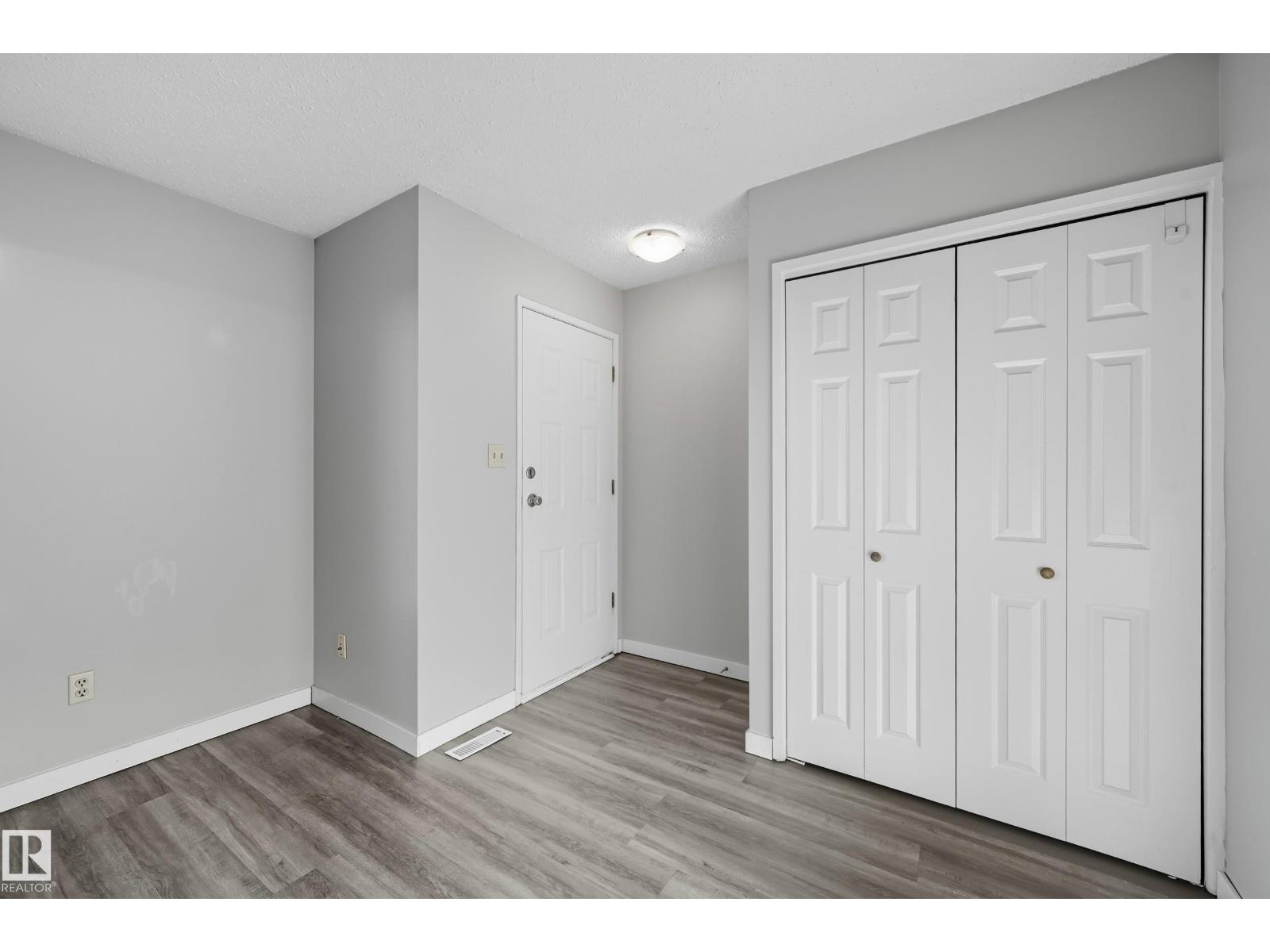 12707 12709 122 St Nw, Edmonton, Alberta  T5E 0L3 - Photo 2 - E4459890