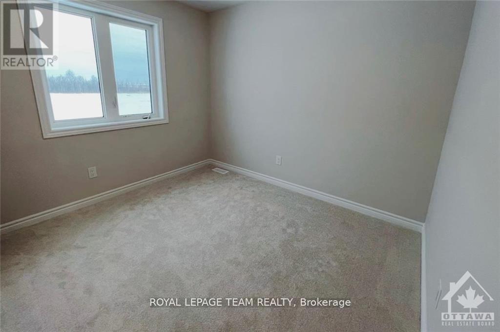 722 Vennecy Terrace, Ottawa, Ontario  K1W 0N3 - Photo 15 - X12430926
