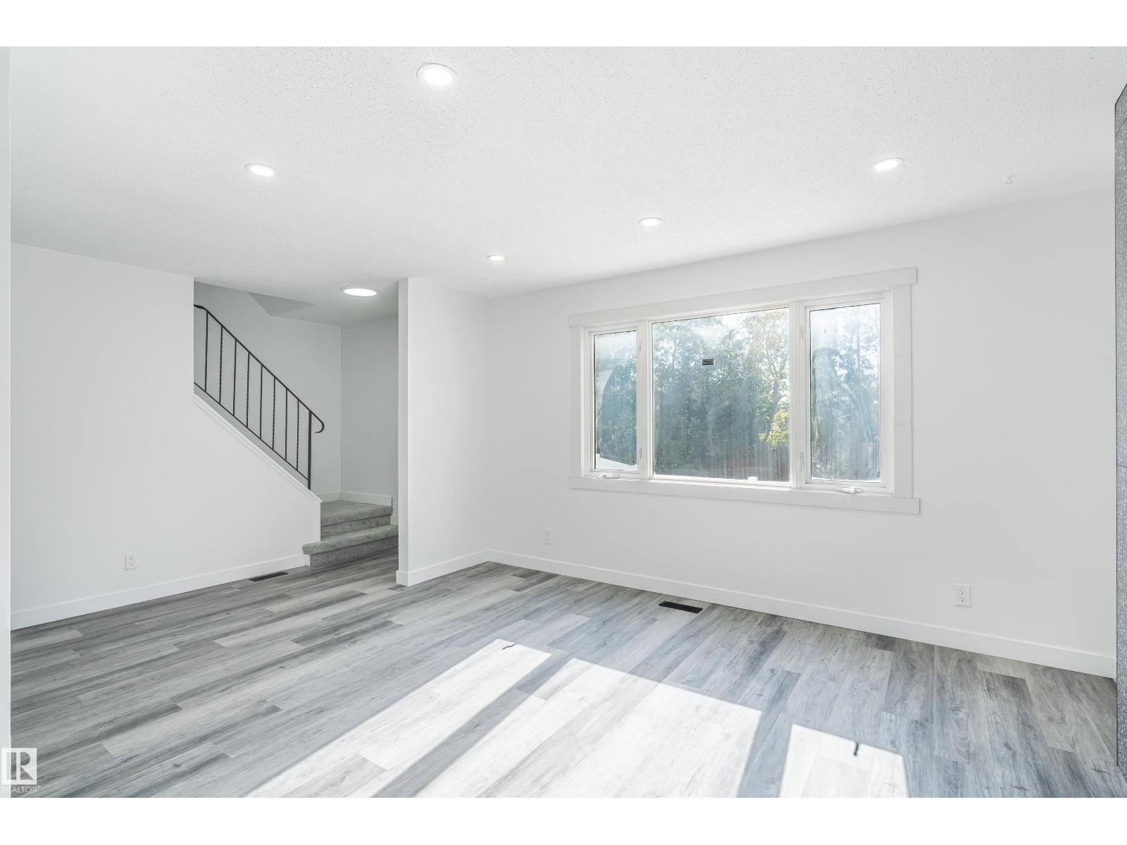 5b Twin Tc Nw Nw, Edmonton, Alberta  T6K 1V4 - Photo 14 - E4459891