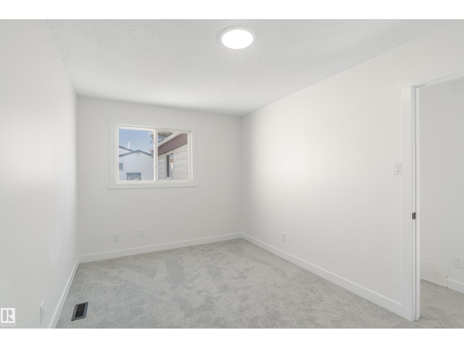 5b Twin Tc Nw Nw, Edmonton, Alberta  T6K 1V4 - Photo 19 - E4459891