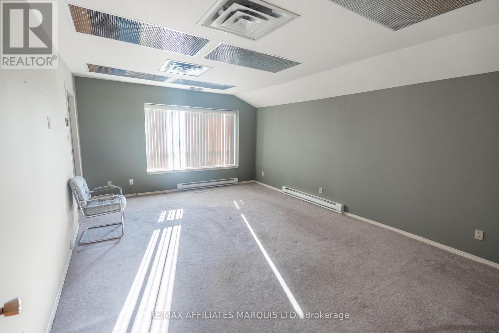 1397 Rosemount Avenue, Cornwall, Ontario  K6J 3E5 - Photo 16 - X12430930