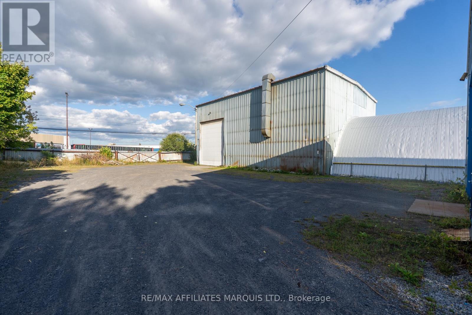 1397 Rosemount Avenue, Cornwall, Ontario  K6J 3E5 - Photo 20 - X12430930