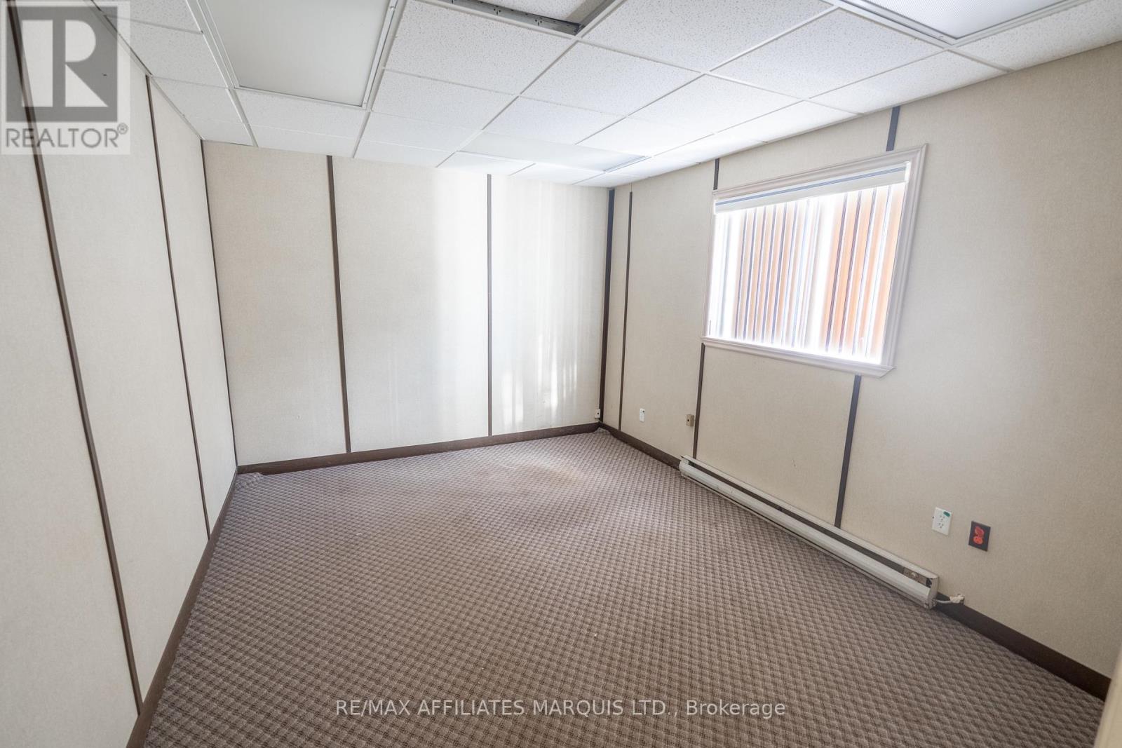 1397 Rosemount Avenue, Cornwall, Ontario  K6J 3E5 - Photo 8 - X12430930