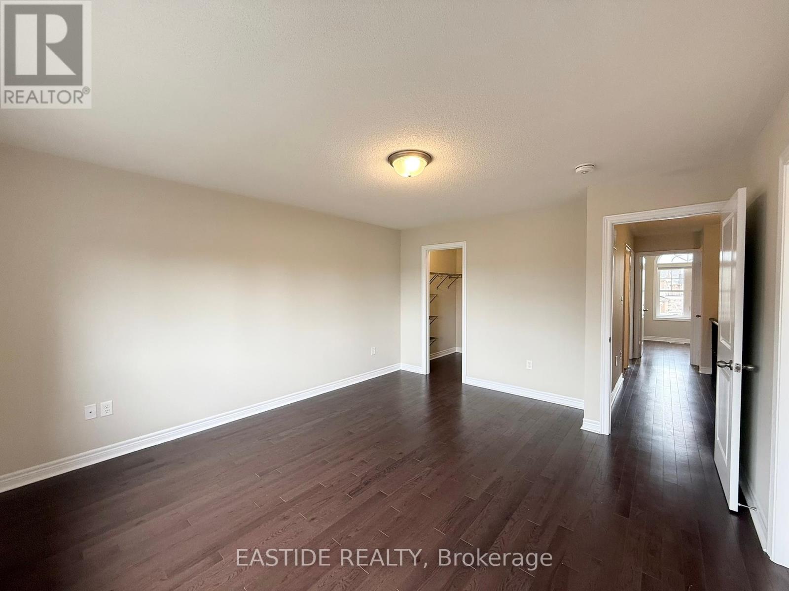 116 Finegan Circle, Brampton, Ontario  L7A 0B7 - Photo 14 - W12430927