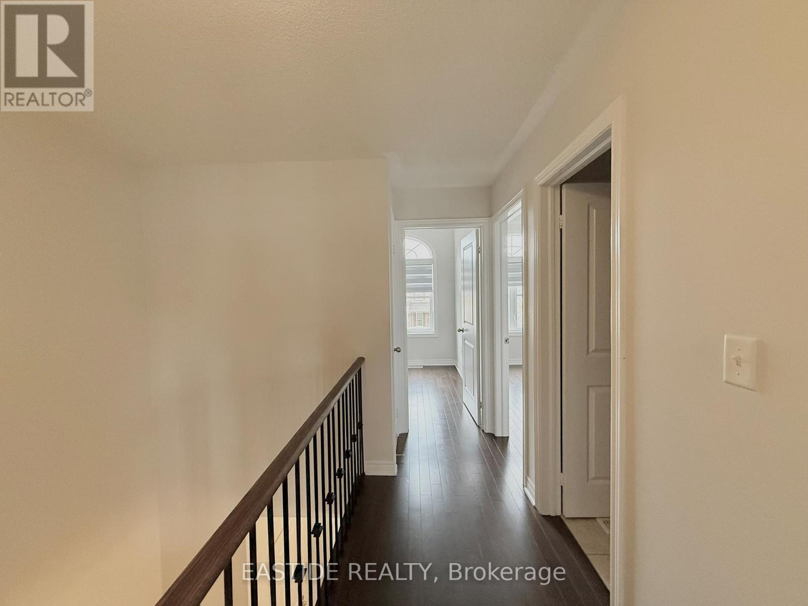 118 Finegan Circle, Brampton, Ontario  L7A 4Z9 - Photo 7 - W12430928