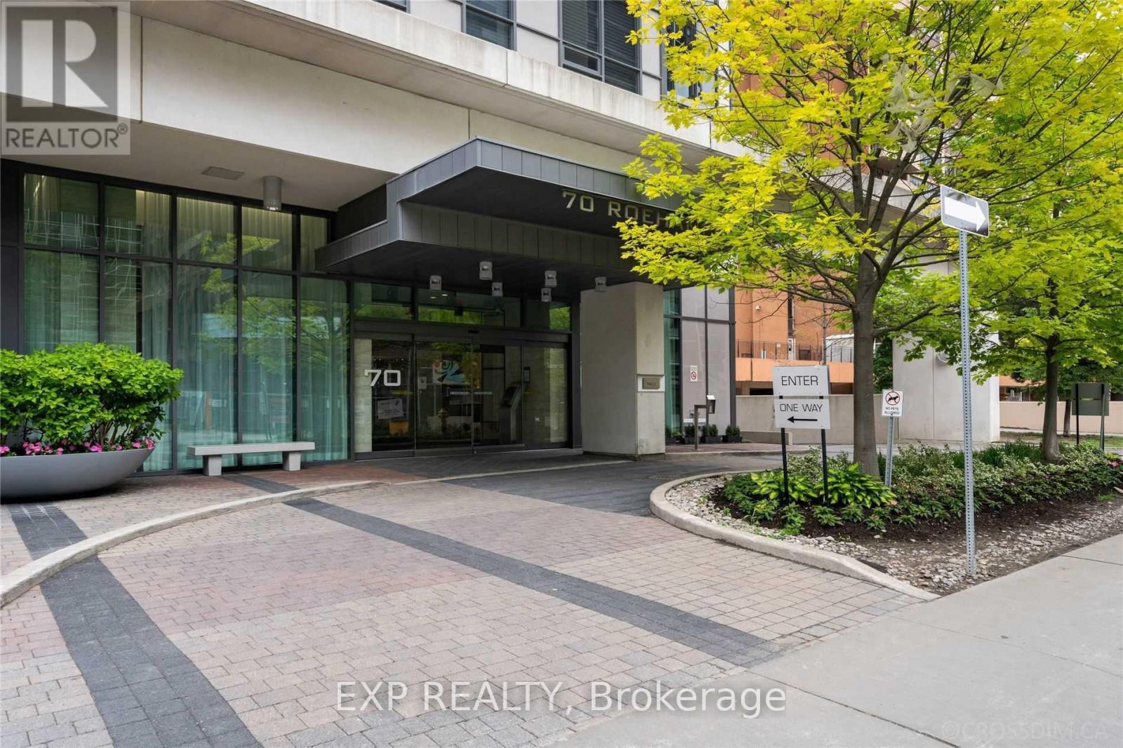 2311 - 70 Roehampton Avenue, Toronto, Ontario  M4P 1R2 - Photo 3 - C12430941