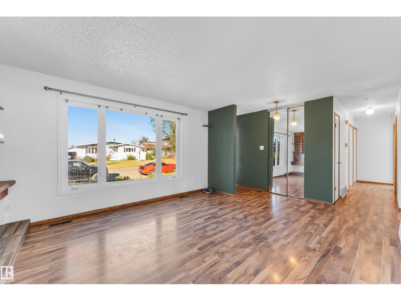 8103 14 Av Nw, Edmonton, Alberta  T6K 1X3 - Photo 19 - E4459894