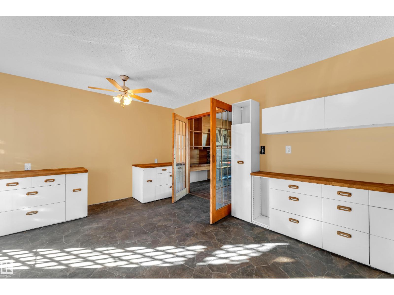 8103 14 Av Nw, Edmonton, Alberta  T6K 1X3 - Photo 21 - E4459894