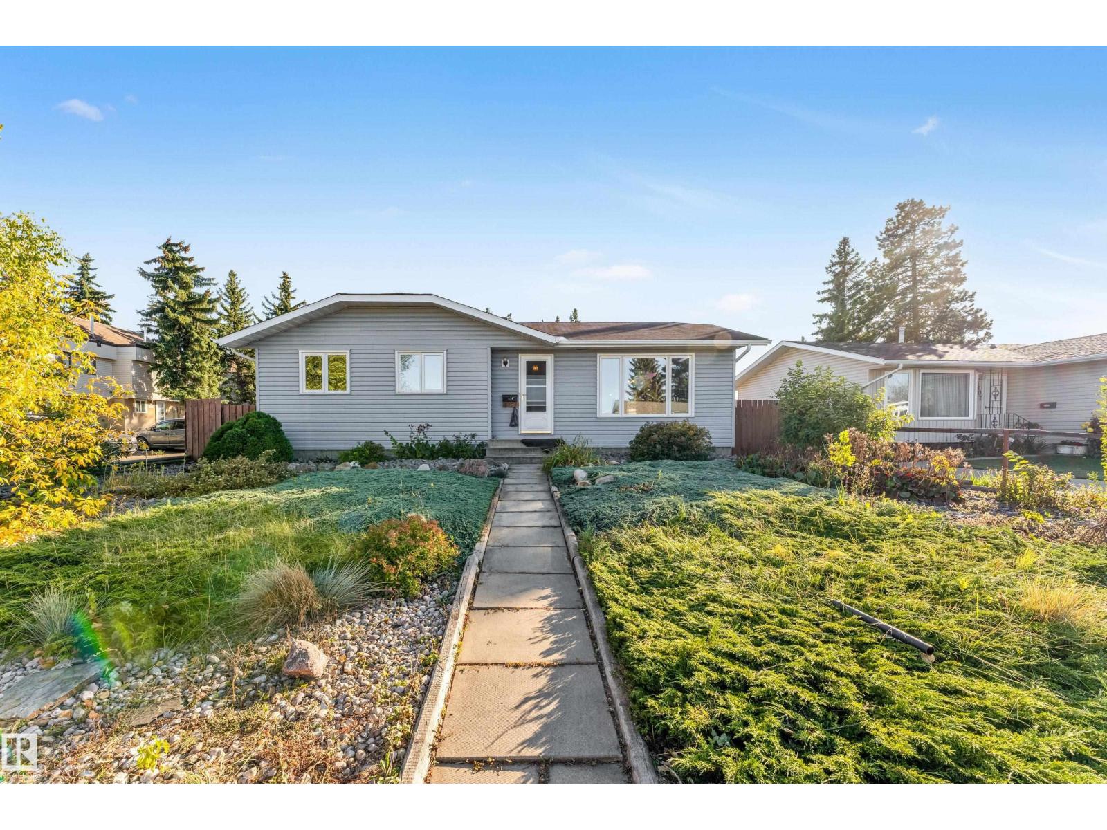 8103 14 Av Nw, Edmonton, Alberta  T6K 1X3 - Photo 3 - E4459894