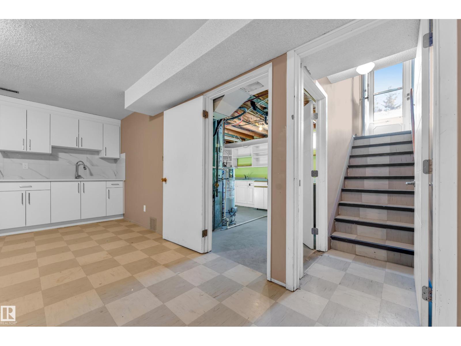 8103 14 Av Nw, Edmonton, Alberta  T6K 1X3 - Photo 35 - E4459894