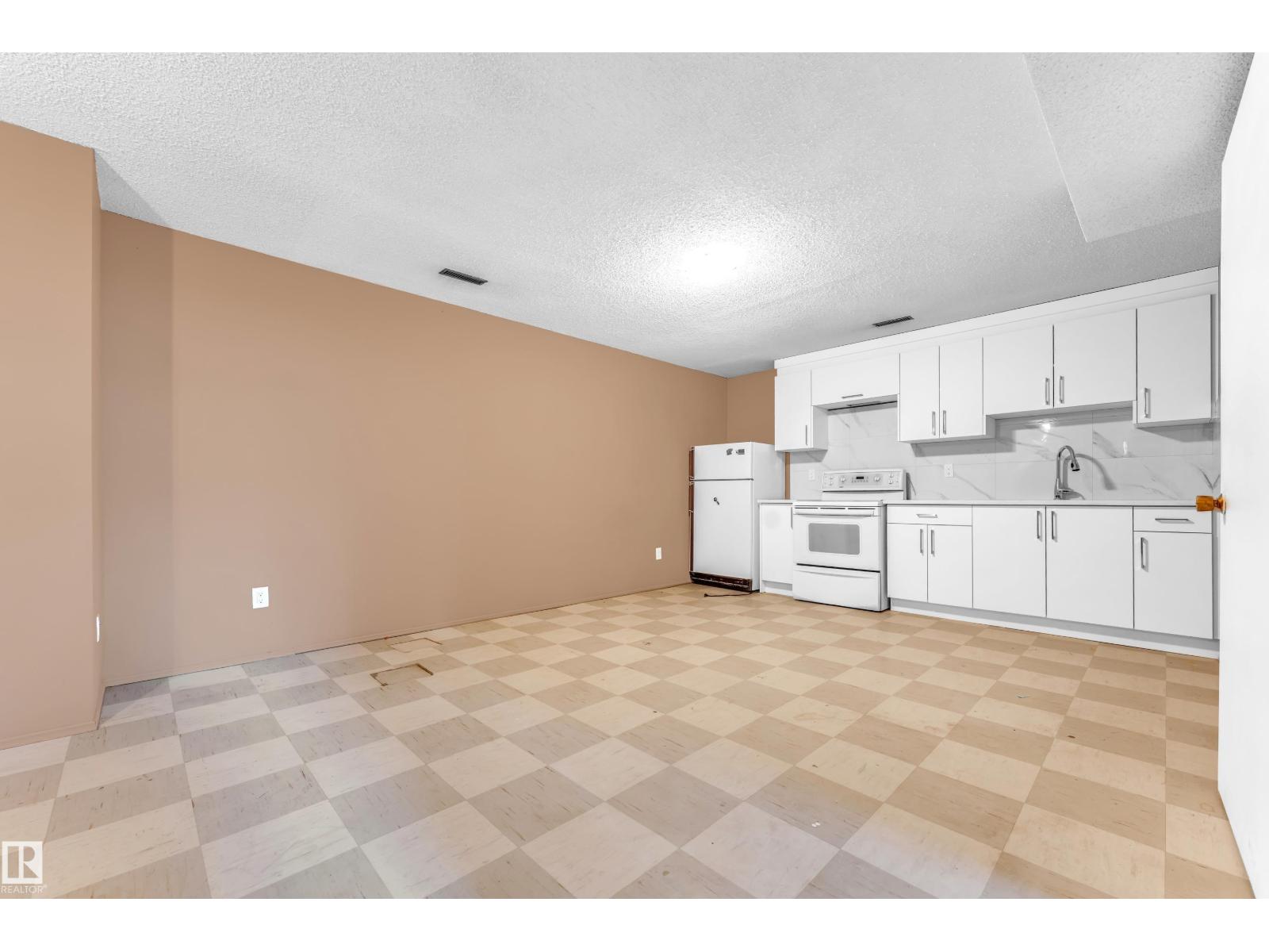 8103 14 Av Nw, Edmonton, Alberta  T6K 1X3 - Photo 36 - E4459894