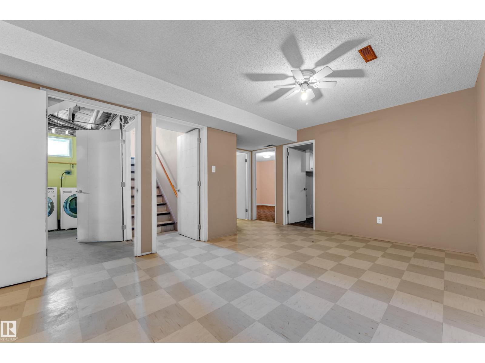 8103 14 Av Nw, Edmonton, Alberta  T6K 1X3 - Photo 38 - E4459894