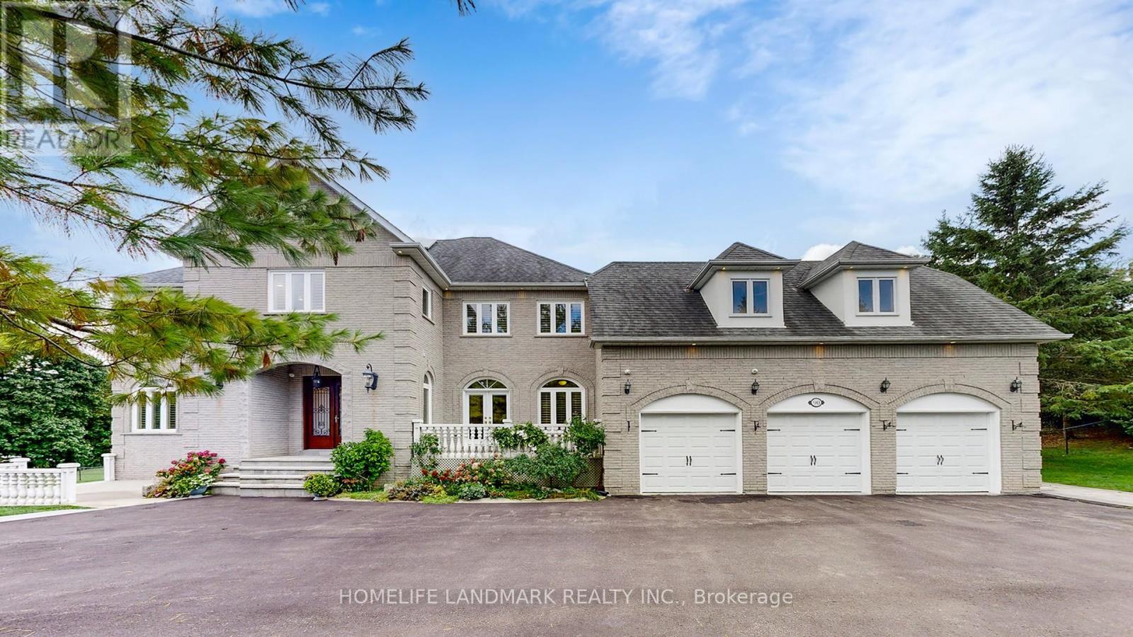 90 Offord Crescent, Aurora, Ontario  L4G 0K5 - Photo 2 - N12430949