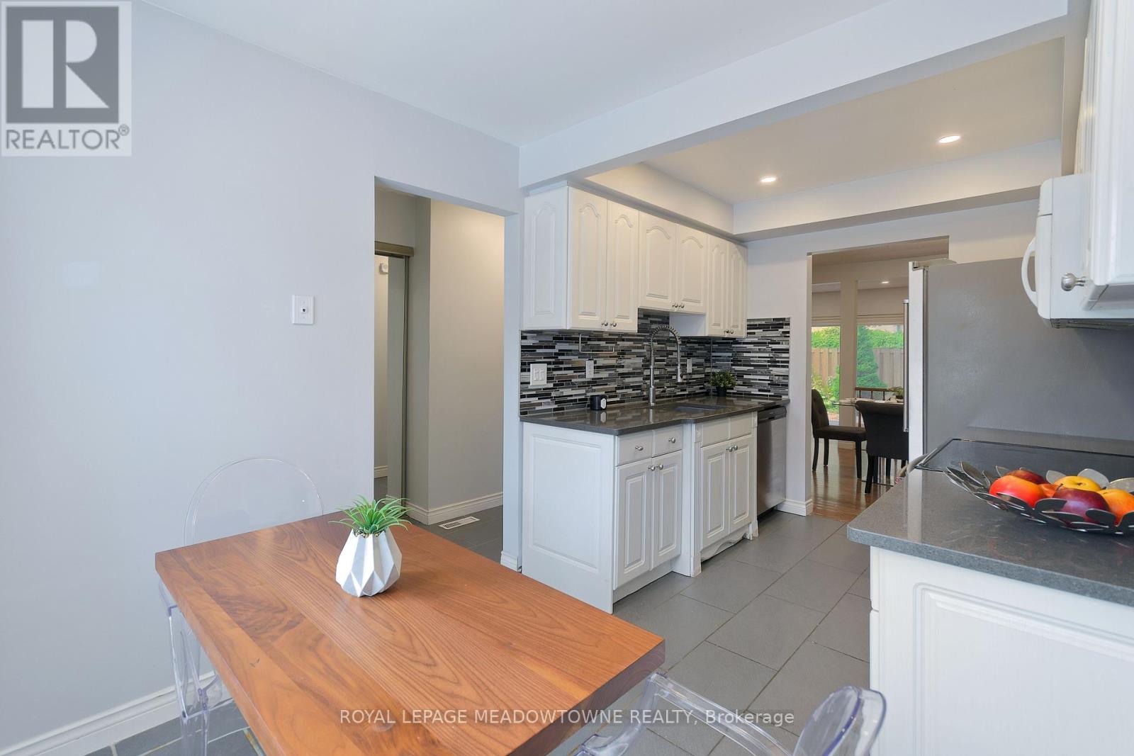 34 - 800 Upper Paradise Road, Hamilton, Ontario  L9C 7L2 - Photo 14 - X12430948