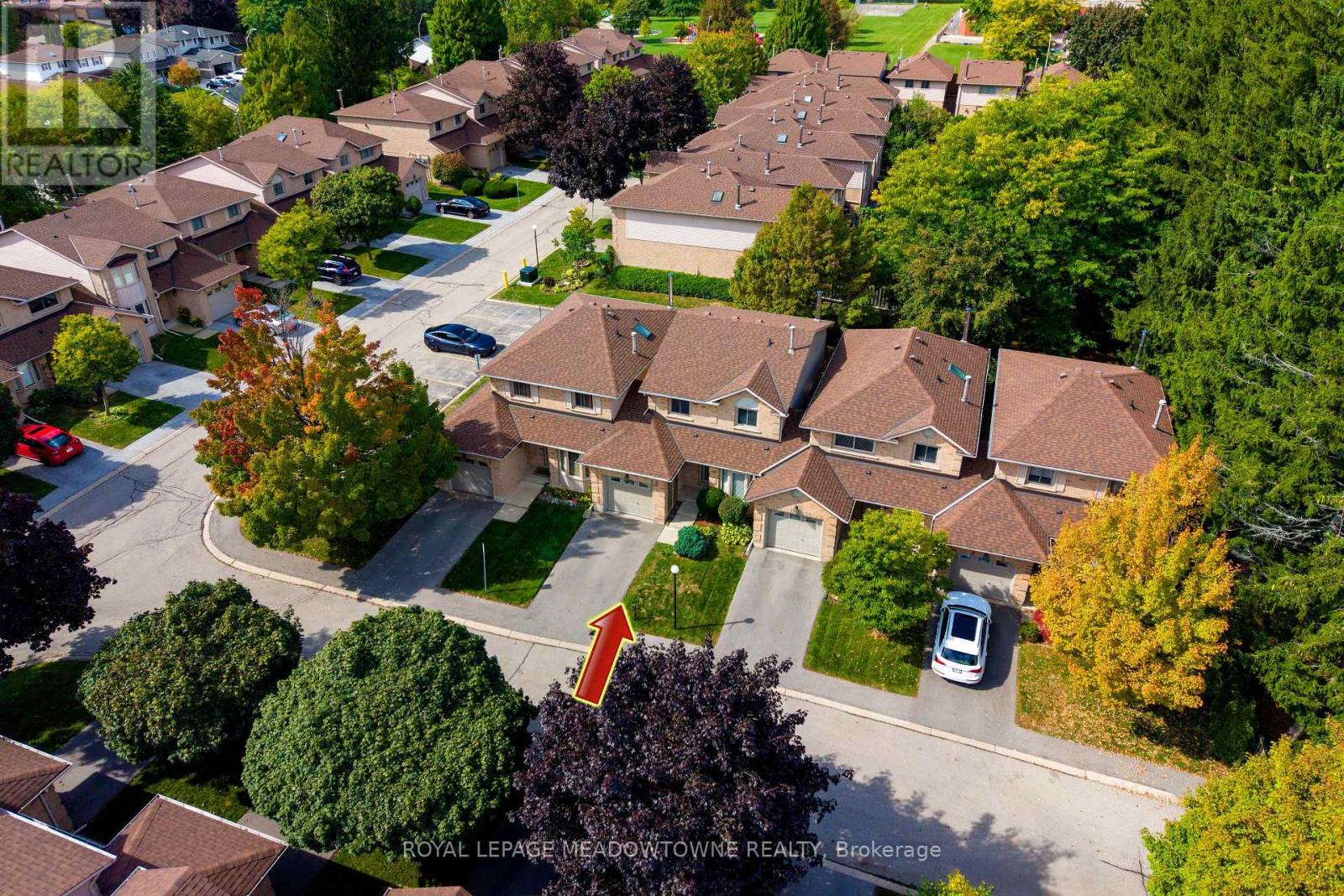 34 - 800 Upper Paradise Road, Hamilton, Ontario  L9C 7L2 - Photo 2 - X12430948