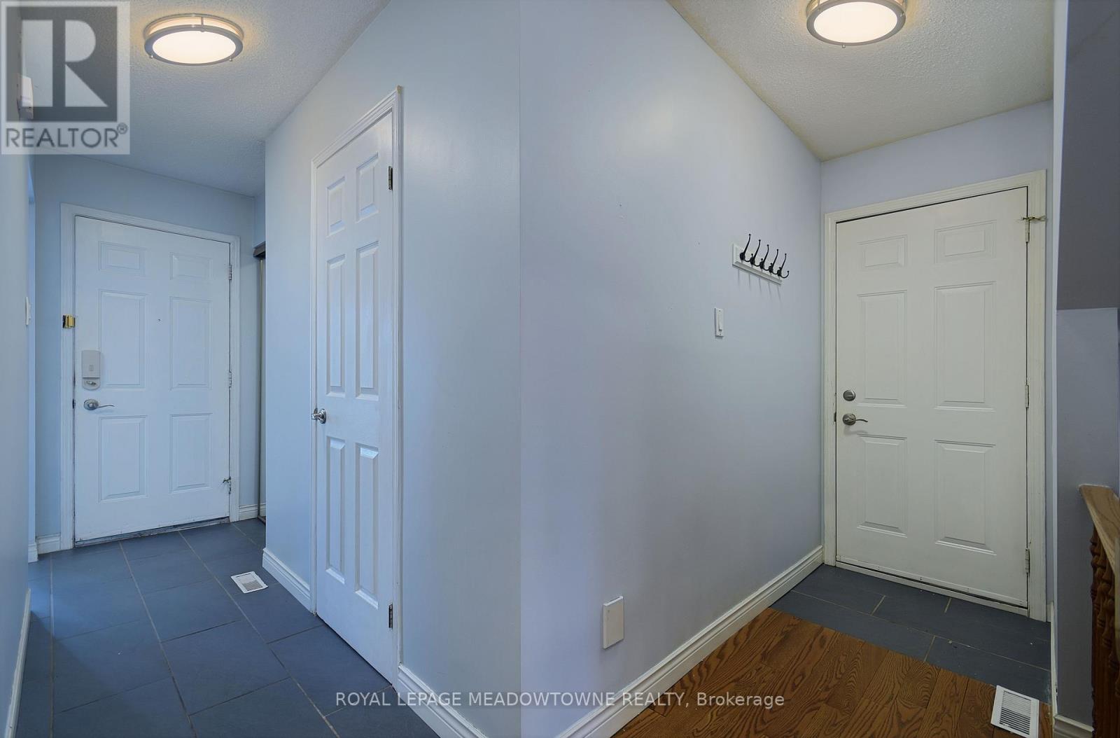 34 - 800 Upper Paradise Road, Hamilton, Ontario  L9C 7L2 - Photo 5 - X12430948