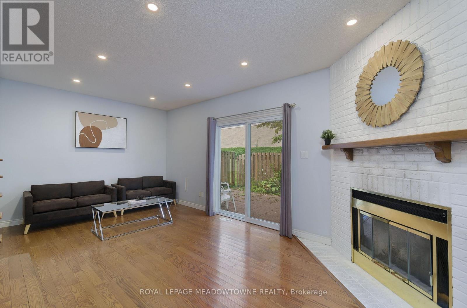 34 - 800 Upper Paradise Road, Hamilton, Ontario  L9C 7L2 - Photo 7 - X12430948