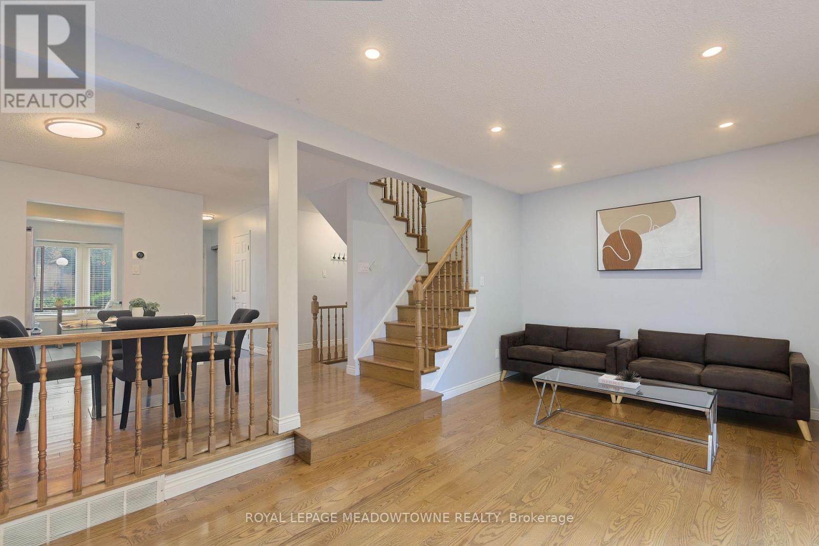 34 - 800 Upper Paradise Road, Hamilton, Ontario  L9C 7L2 - Photo 8 - X12430948