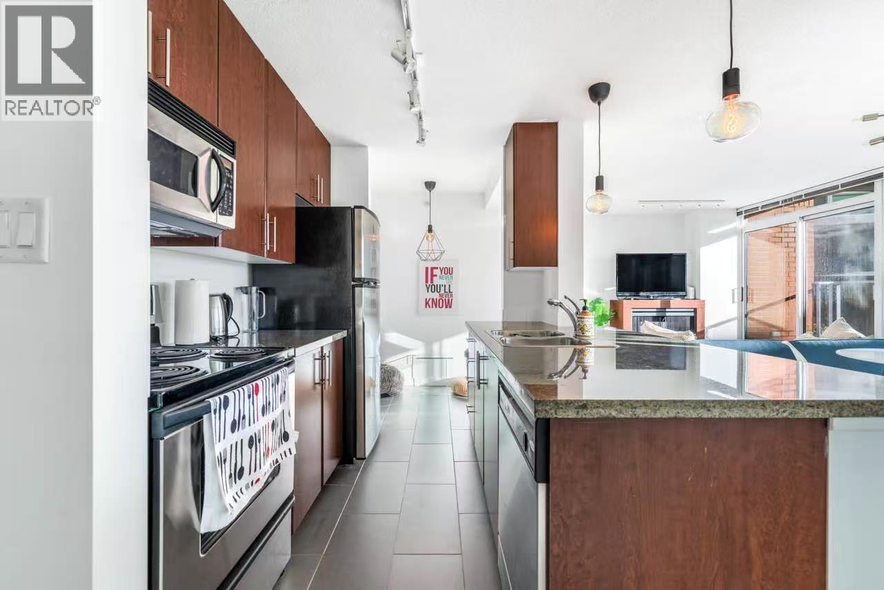 518 618 Abbott Street, Vancouver, British Columbia  V6B 0C1 - Photo 2 - R3049073