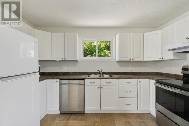 298 Hampton Road, Sault Ste. Marie, Ontario  P6C 2N7 - Photo 13 - SM252697