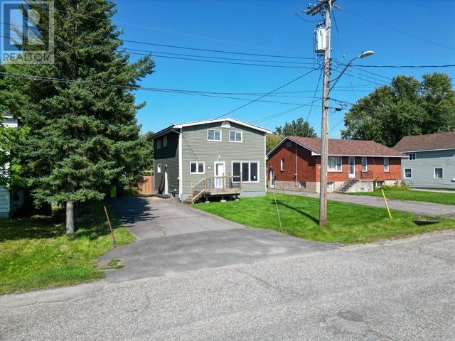298 Hampton Road, Sault Ste. Marie, Ontario  P6C 2N7 - Photo 1 - SM252697