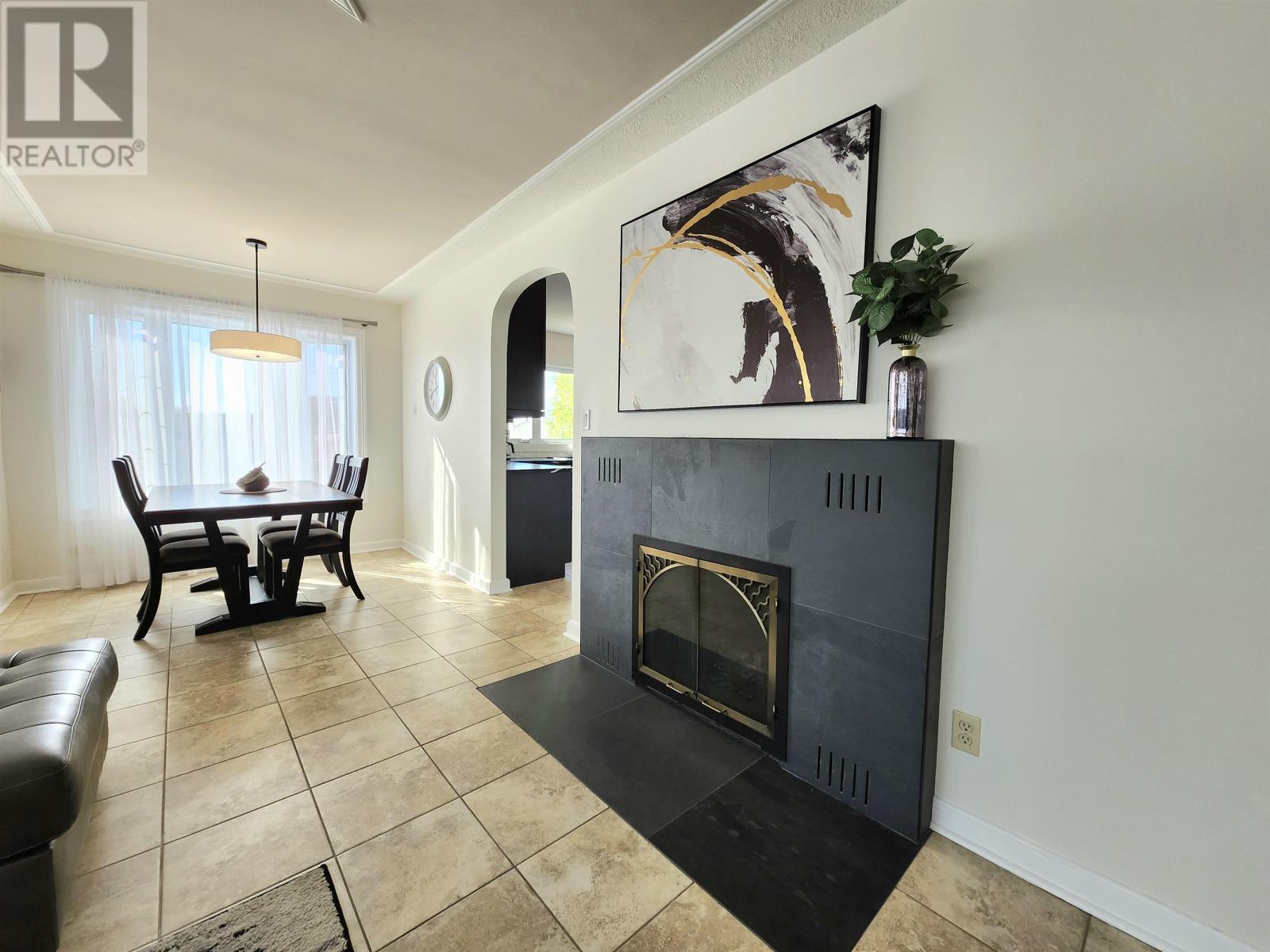 214 Sixth Ave, Kenora, Ontario  P9N 2C1 - Photo 5 - TB253012