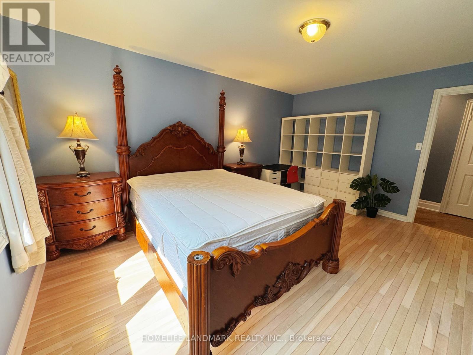 B4 - 2415 Jarvis Street, Mississauga, Ontario  L5C 2P7 - Photo 4 - W12425505