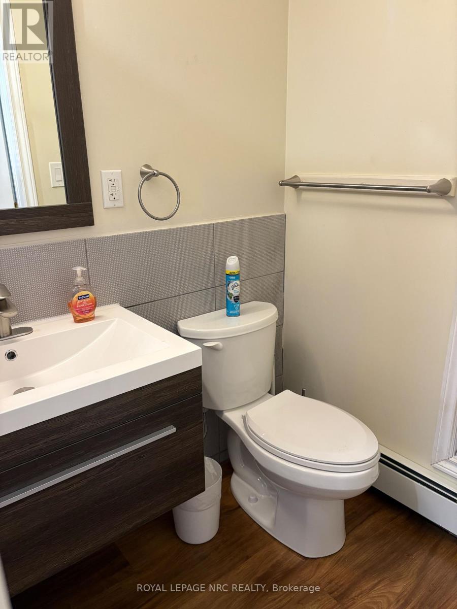 375 Almond Lane, St. Catharines, Ontario  L2T 1B9 - Photo 17 - X12430652