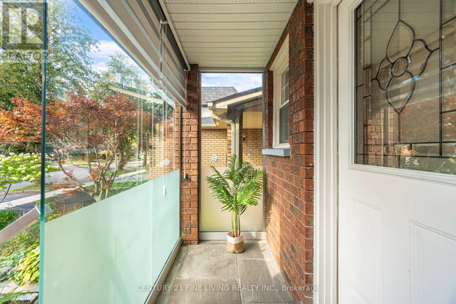 91 Wade Gate, Vaughan, Ontario  L4J 5X5 - Photo 7 - N12430954