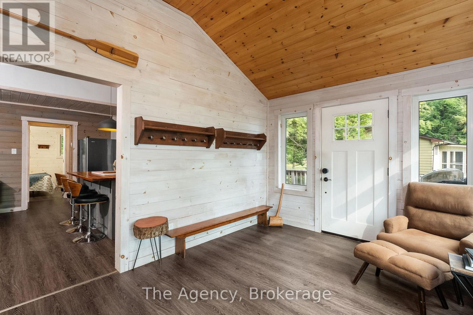 1032 Lakeshore Drive S, Bracebridge, Ontario  P1L 1X3 - Photo 10 - X12410008