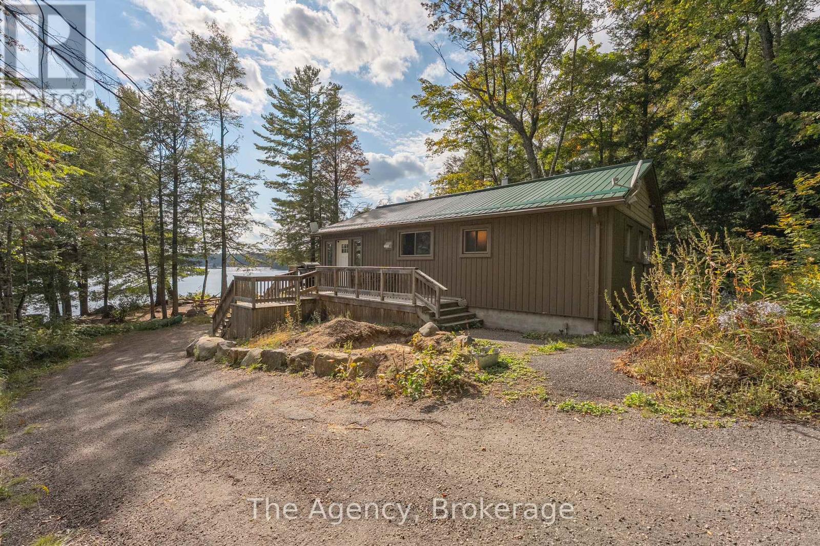 1032 Lakeshore Drive S, Bracebridge, Ontario  P1L 1X3 - Photo 31 - X12410008