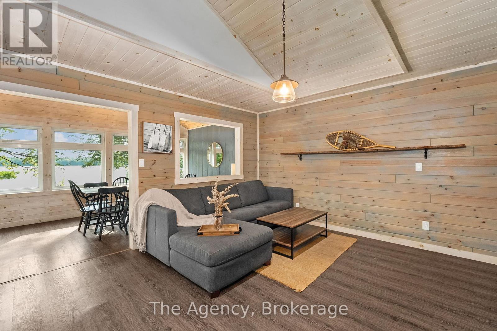 1032 Lakeshore Drive S, Bracebridge, Ontario  P1L 1X3 - Photo 6 - X12410008