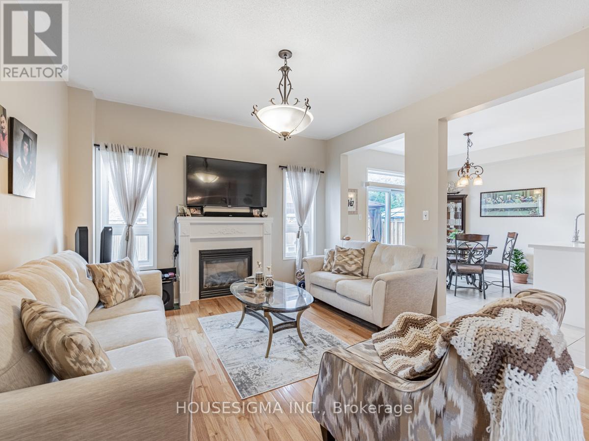 415 Hillbury Drive, Mississauga, Ontario  L5R 0B2 - Photo 10 - W12430962