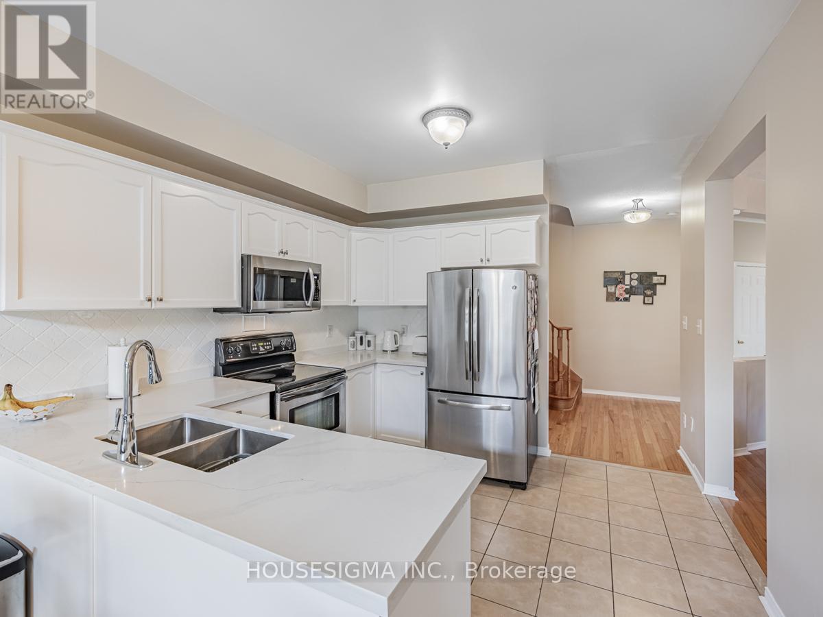 415 Hillbury Drive, Mississauga, Ontario  L5R 0B2 - Photo 16 - W12430962