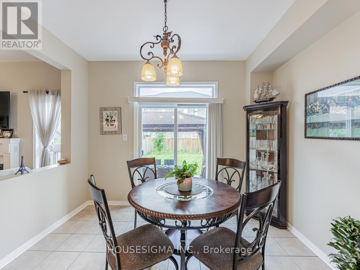 415 Hillbury Drive, Mississauga, Ontario  L5R 0B2 - Photo 18 - W12430962