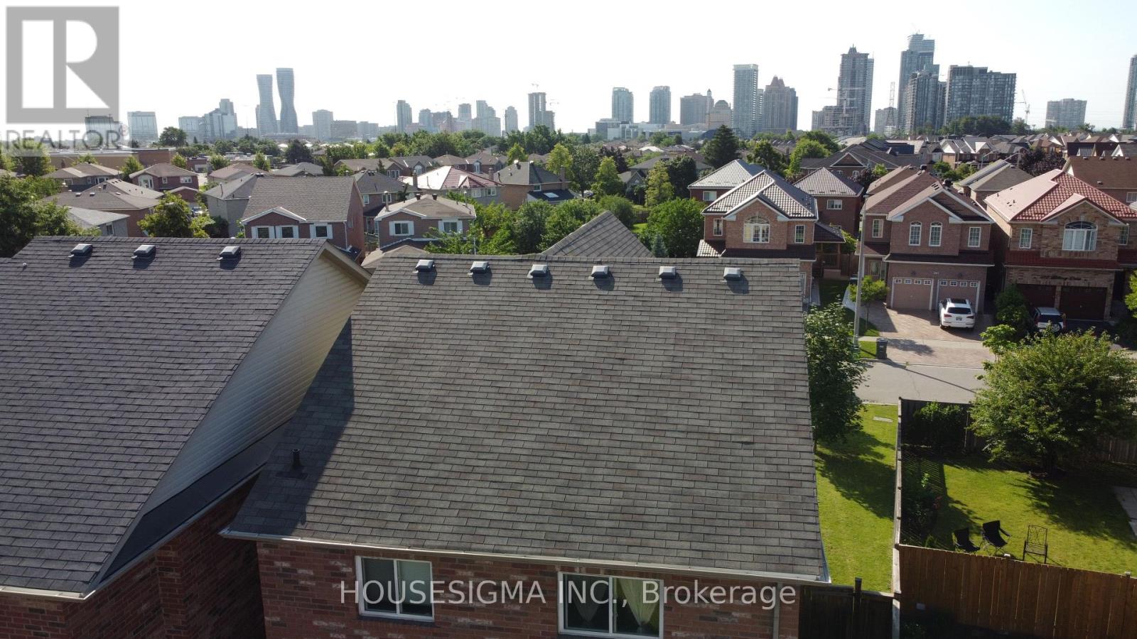 415 Hillbury Drive, Mississauga, Ontario  L5R 0B2 - Photo 2 - W12430962