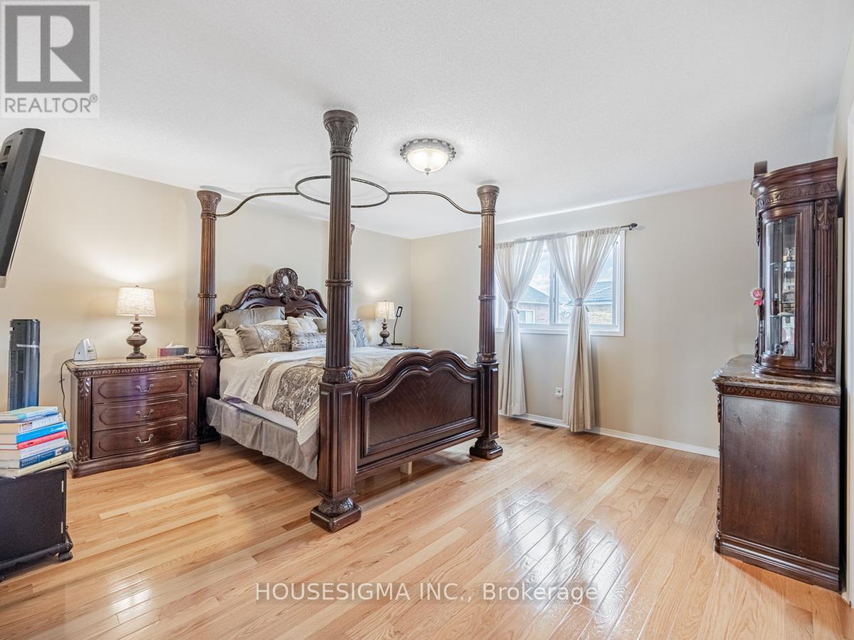 415 Hillbury Drive, Mississauga, Ontario  L5R 0B2 - Photo 20 - W12430962