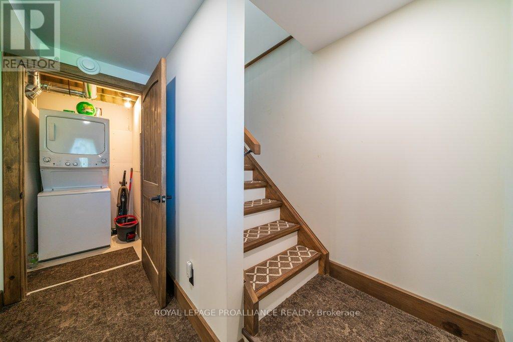 1202 Rocky Lane, Frontenac, Ontario  K0H 1K0 - Photo 21 - X12430969
