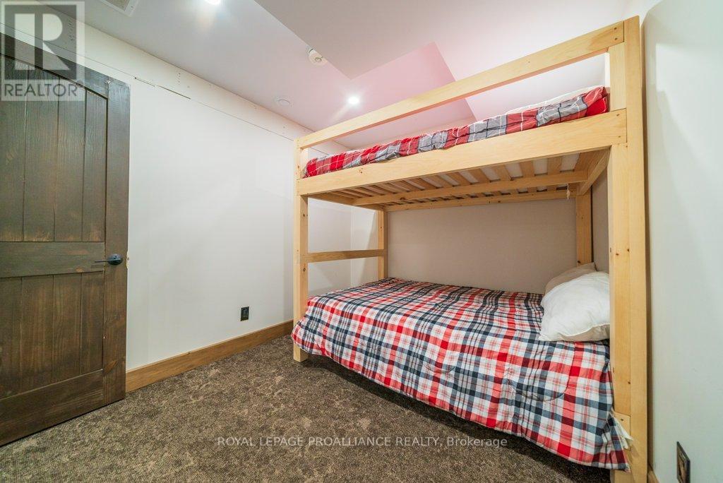 1202 Rocky Lane, Frontenac, Ontario  K0H 1K0 - Photo 27 - X12430969