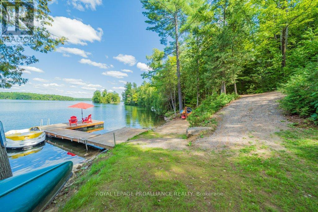 1202 Rocky Lane, Frontenac, Ontario  K0H 1K0 - Photo 38 - X12430969