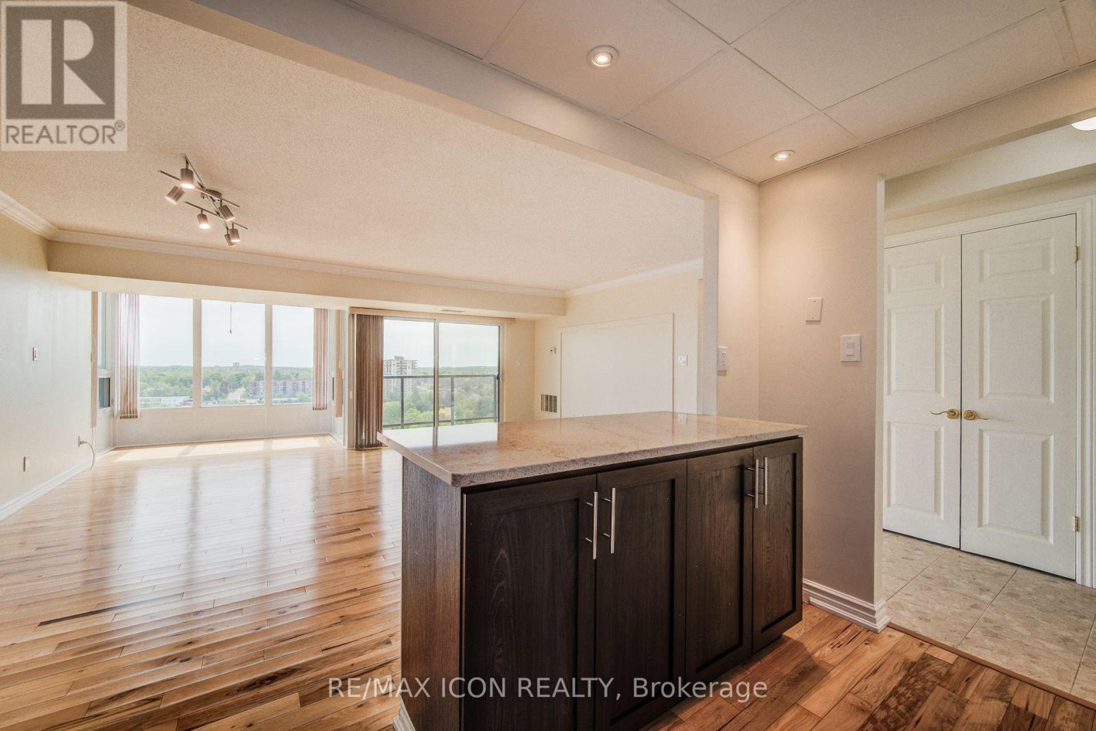 901 - 237 King Street W, Cambridge, Ontario  N3H 5L2 - Photo 16 - X12430961