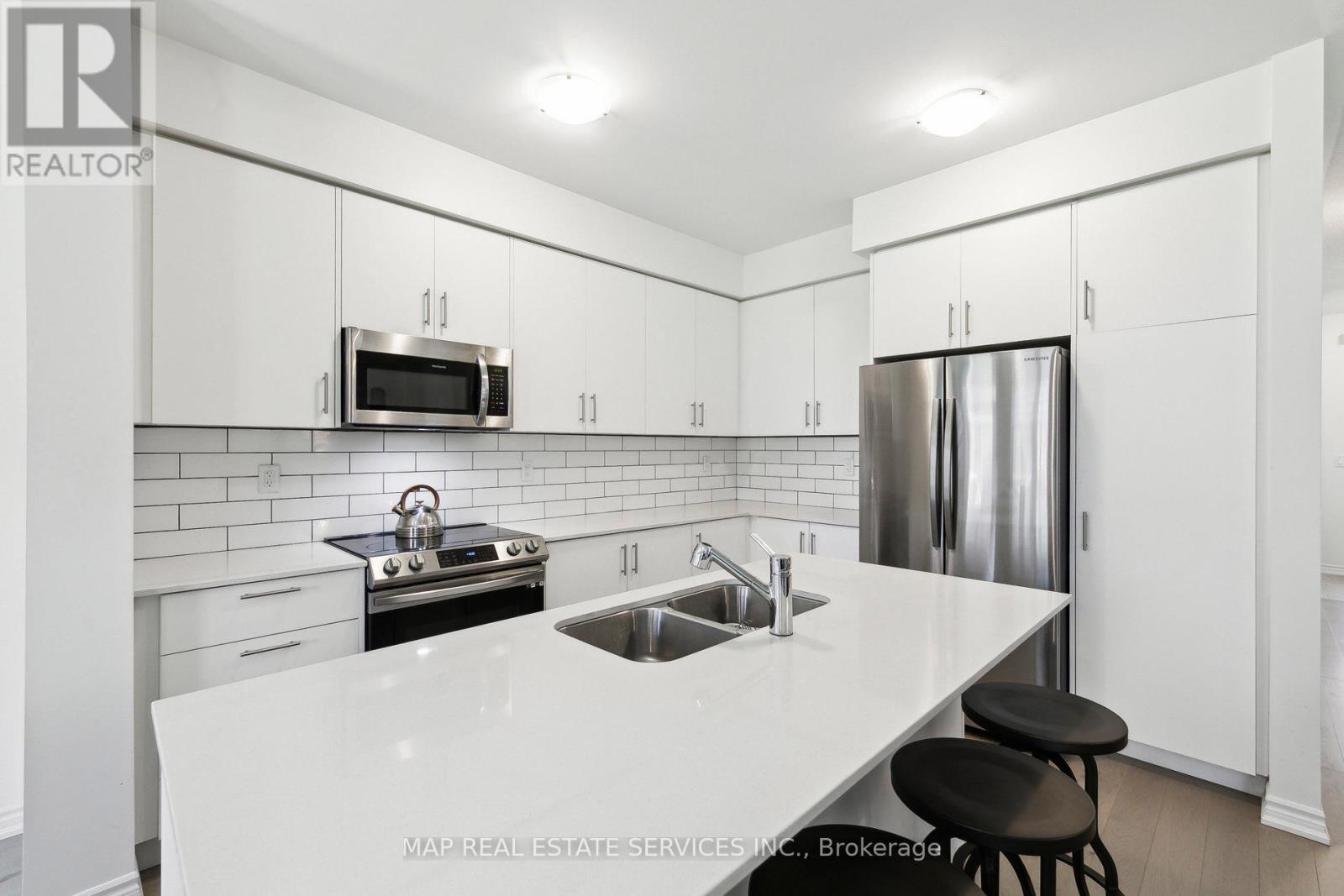 1515 Kovachik Boulevard, Milton, Ontario  L9E 1T4 - Photo 17 - W12430963