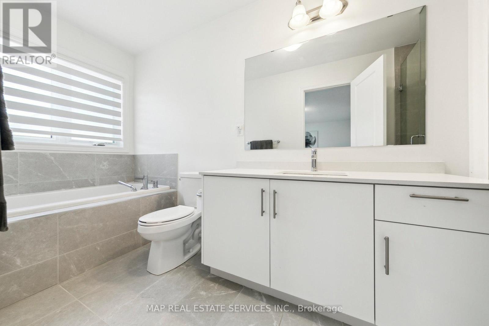 1515 Kovachik Boulevard, Milton, Ontario  L9E 1T4 - Photo 26 - W12430963