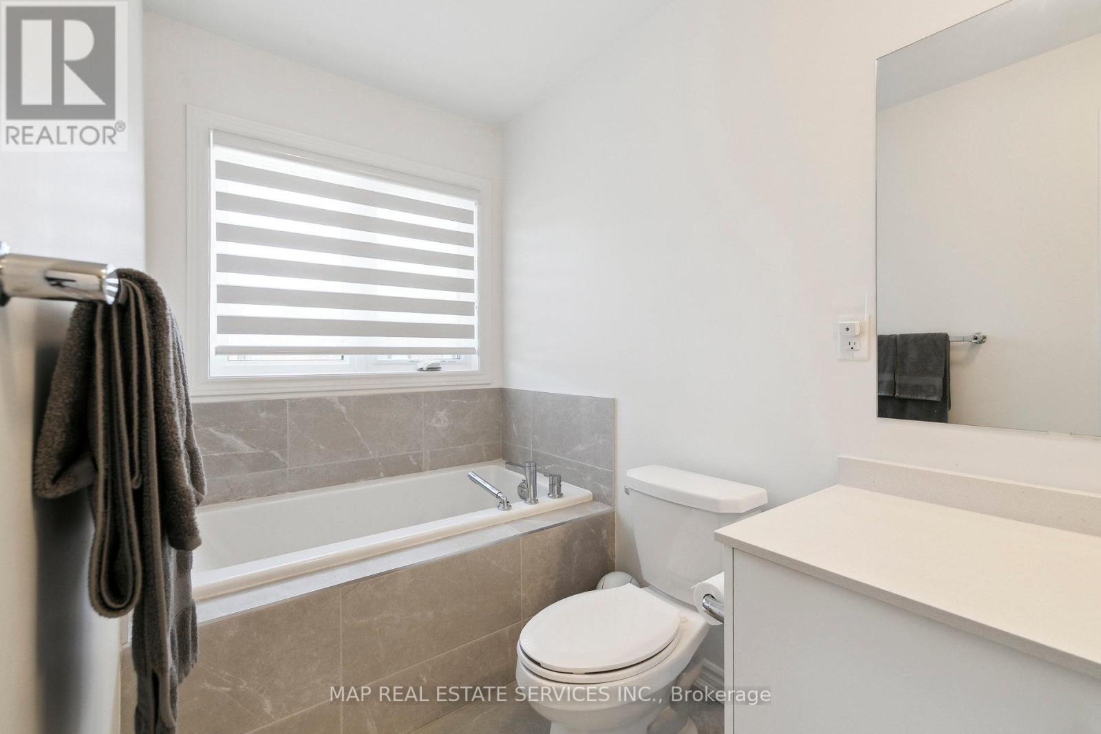 1515 Kovachik Boulevard, Milton, Ontario  L9E 1T4 - Photo 28 - W12430963