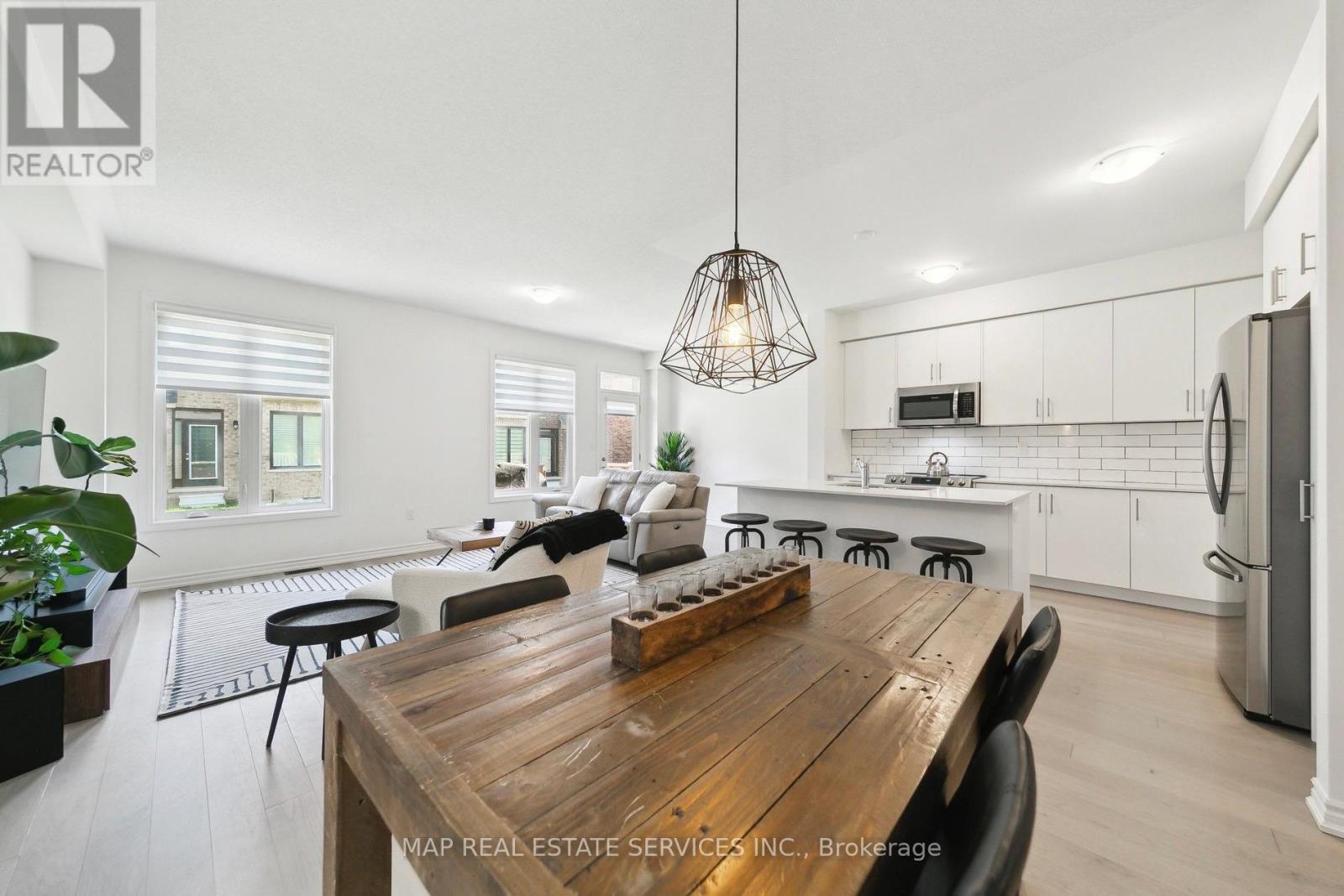 1515 Kovachik Boulevard, Milton, Ontario  L9E 1T4 - Photo 5 - W12430963