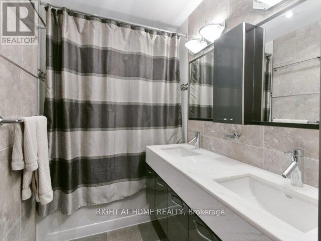 Lph02 - 21 Nelson Street, Toronto, Ontario  M5V 1T8 - Photo 19 - C12430972