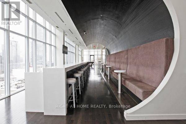 Lph02 - 21 Nelson Street, Toronto, Ontario  M5V 1T8 - Photo 25 - C12430972