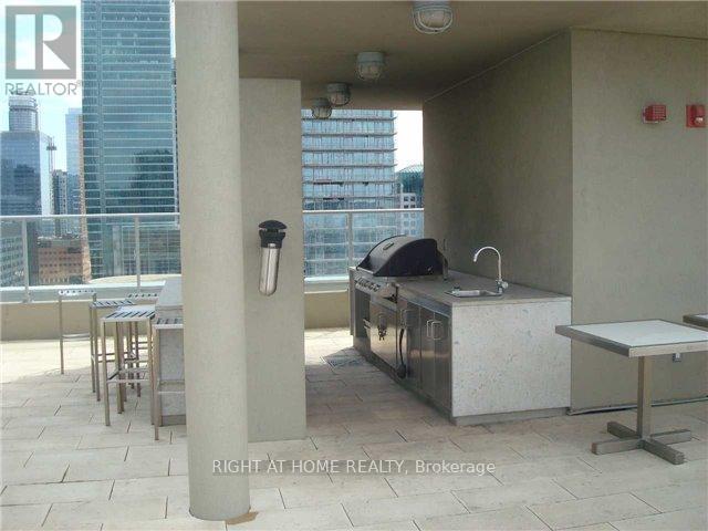 Lph02 - 21 Nelson Street, Toronto, Ontario  M5V 1T8 - Photo 26 - C12430972