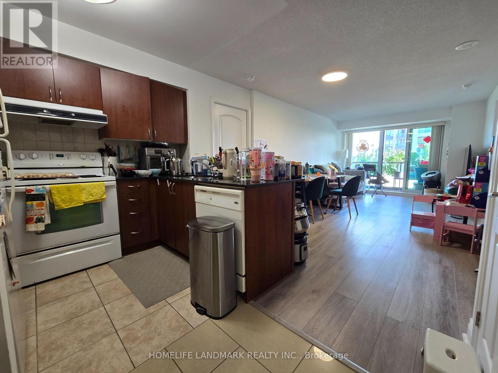 301 - 55 South Town Centre Boulevard, Markham, Ontario  L6G 0B1 - Photo 5 - N12430967