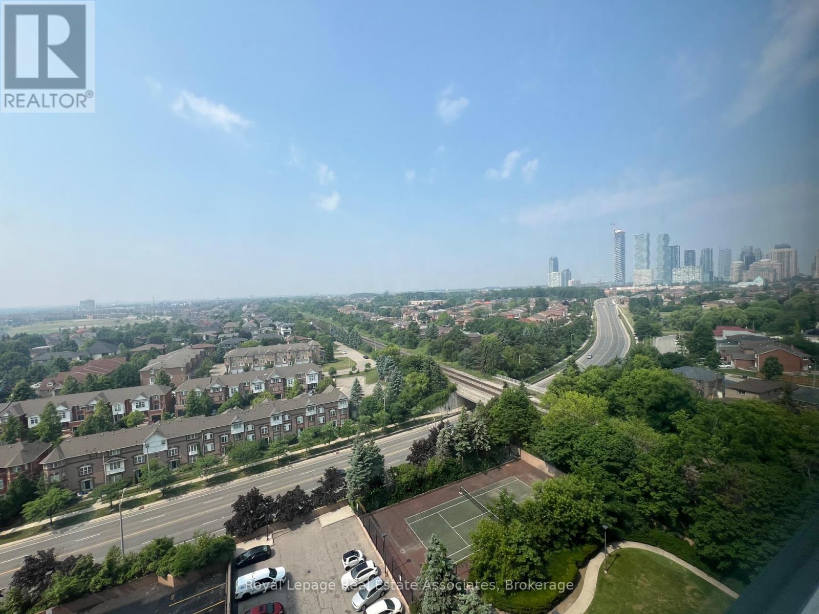 1507 - 135 Hillcrest Avenue, Mississauga, Ontario  L5B 4B1 - Photo 10 - W12430968